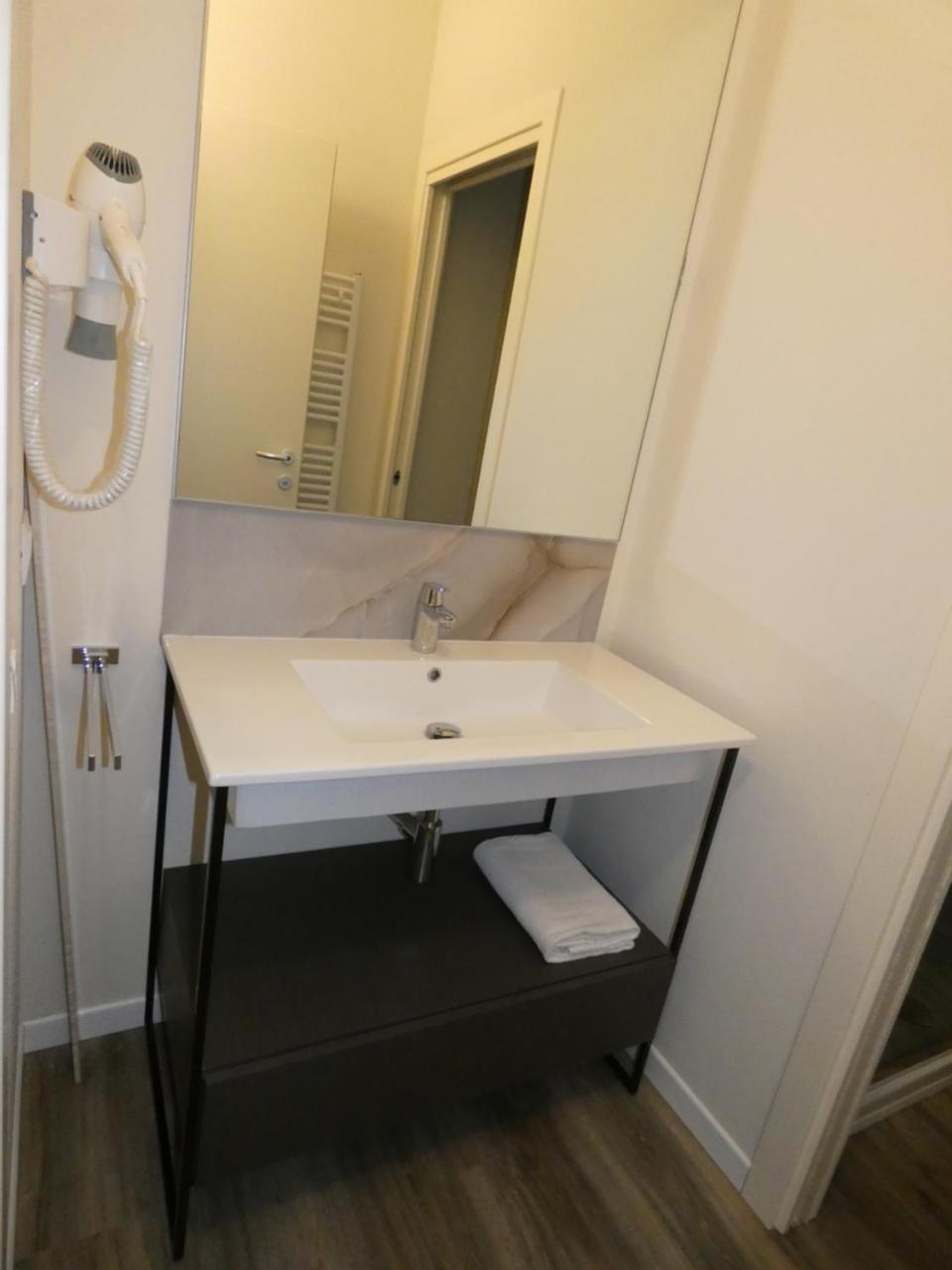 B&B Belvedere Suite มาราเนลโล ภายนอก รูปภาพ